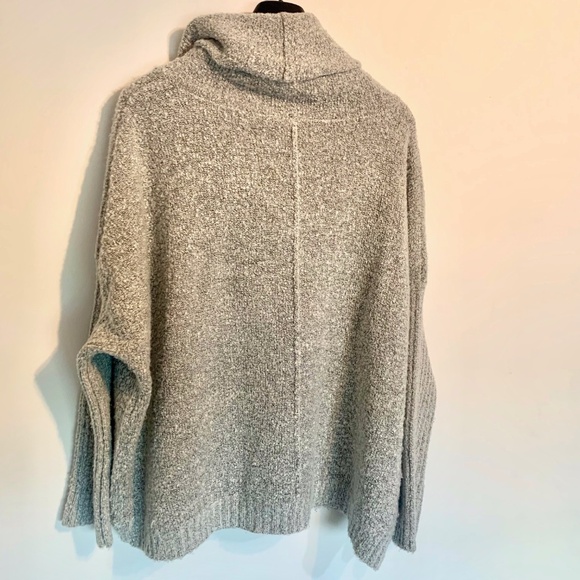 Kenzie Soft Cozy Boucle Dolman sleeve Gry Sweater SIZE L - Picture 3 of 5